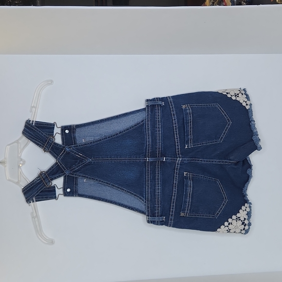 Jordache Dark Denim Short Overalls Size 10/12 - Picture 2 of 3
